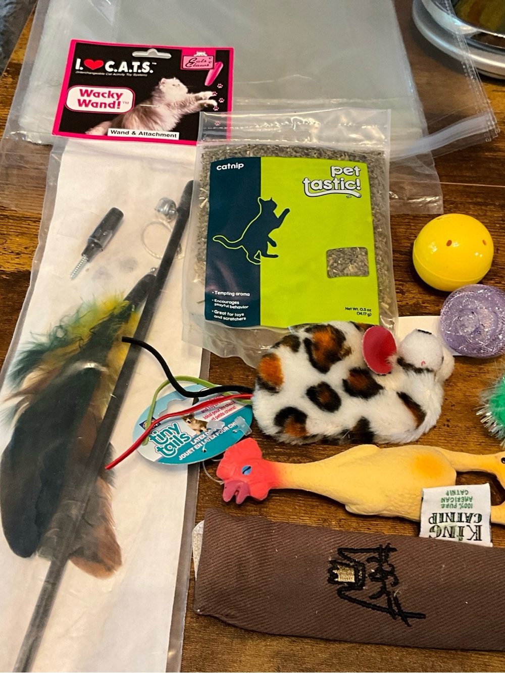8 Piece Cat Toy Bundle Including Wand & Catnip Toys NWT